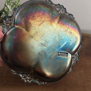 vintage Oneida Clover shaped silver-plated dish plate scalloped rim iridescent